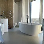 شقة E64 Wieza